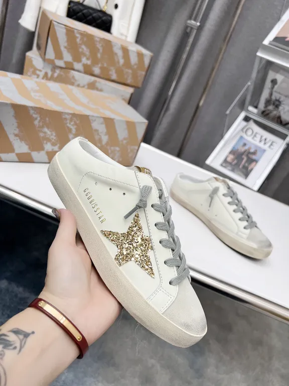 Golden Goose Shoe 